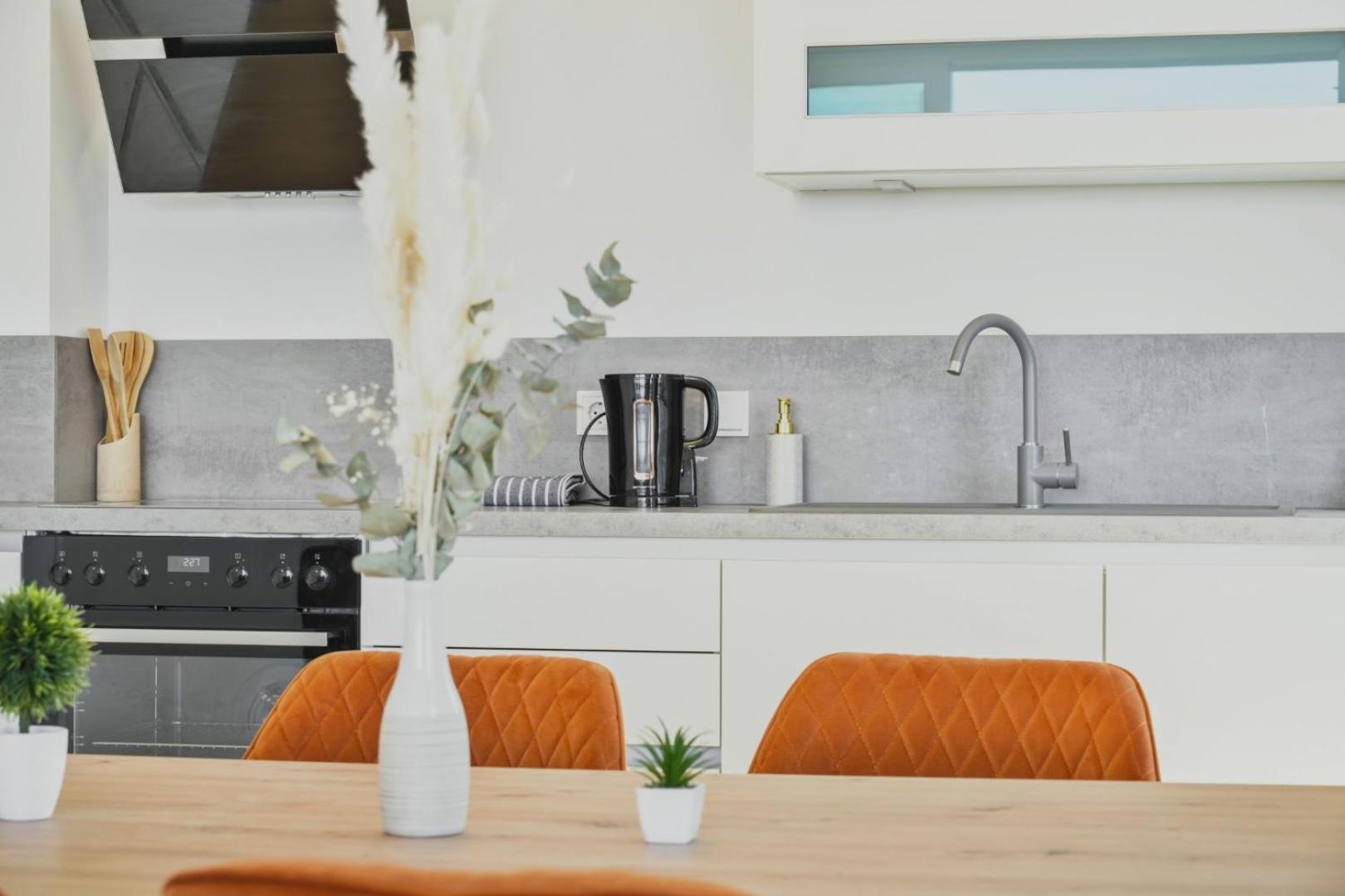 Luxury Penthouse I Rooftop Pool I Self Check-in Apartment Vienna